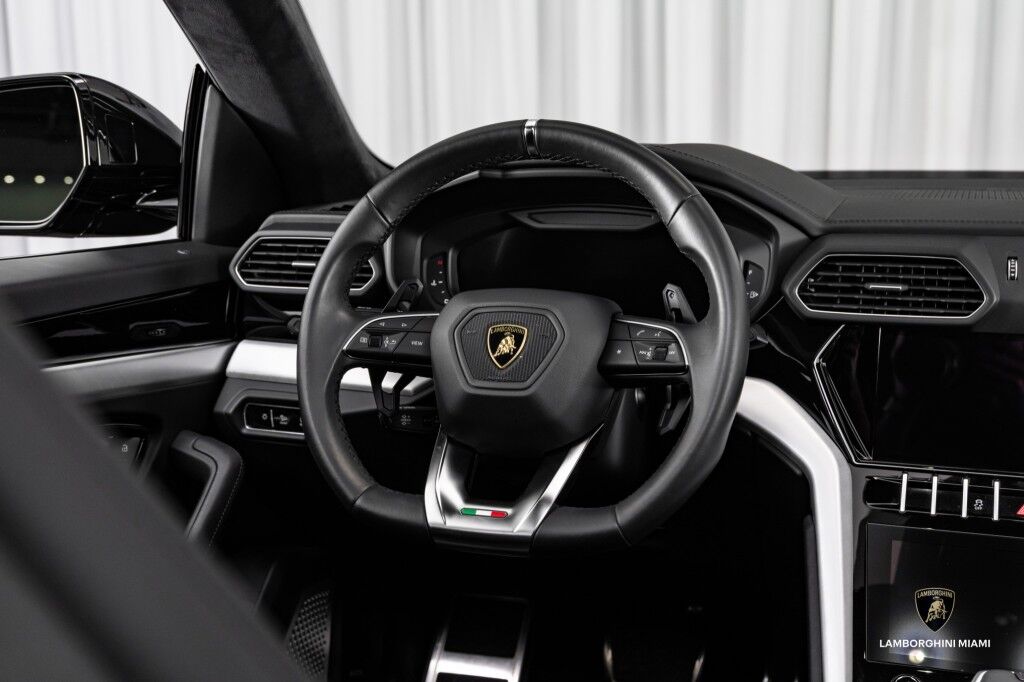 2021 Lamborghini Urus North Miami Beach FL
