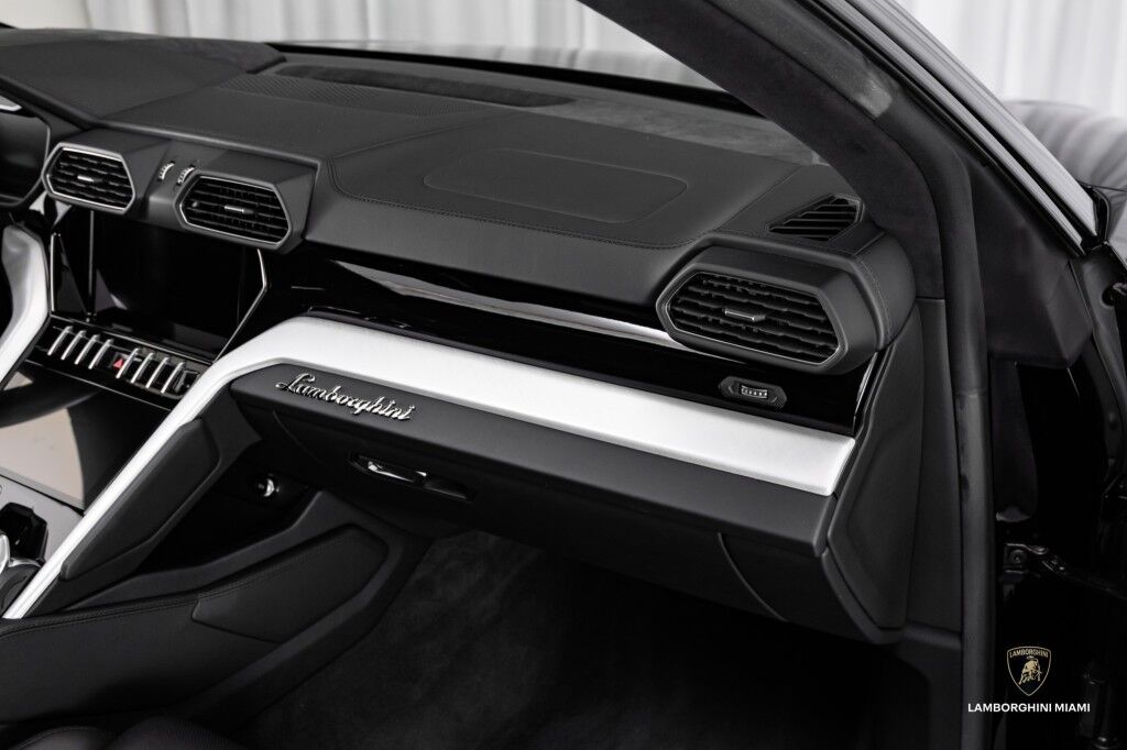 2021 Lamborghini Urus North Miami Beach FL