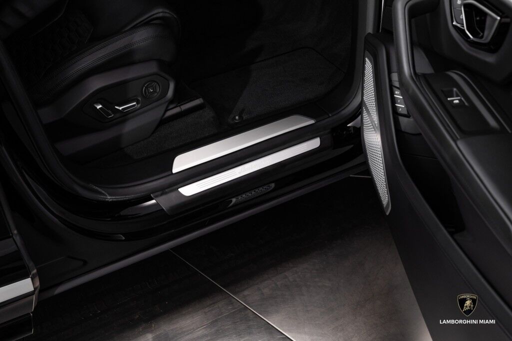 2021 Lamborghini Urus North Miami Beach FL