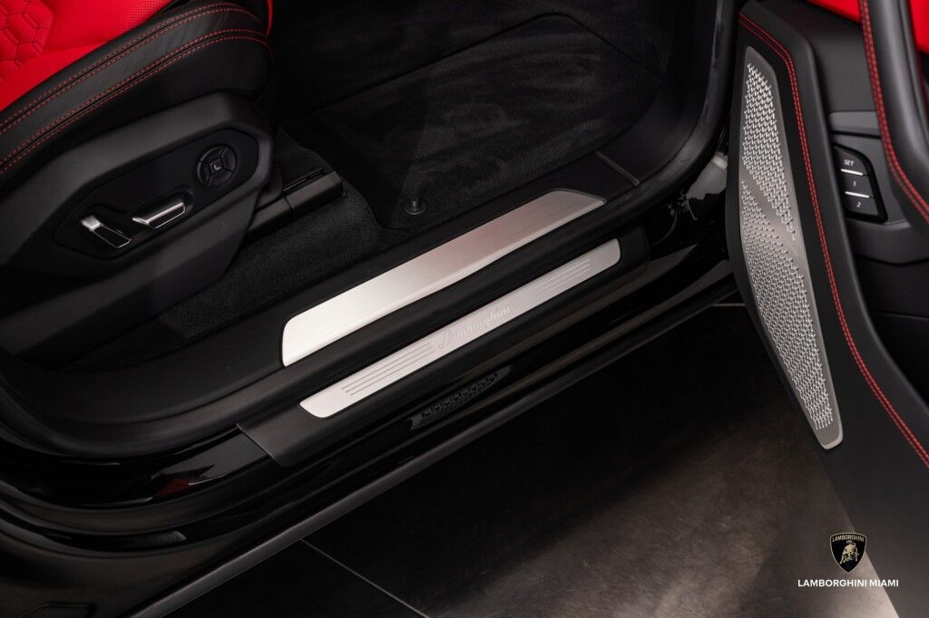 2021 Lamborghini Urus North Miami Beach FL