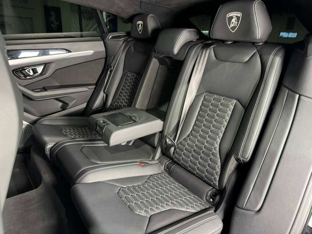 2021 Lamborghini Urus 1016 WIDE BODY KIT! Nero Helene paint, factory Akrapovic exhaust, Bang & Olufsen audio & MUCH MORE!! Fort Lauderdale FL