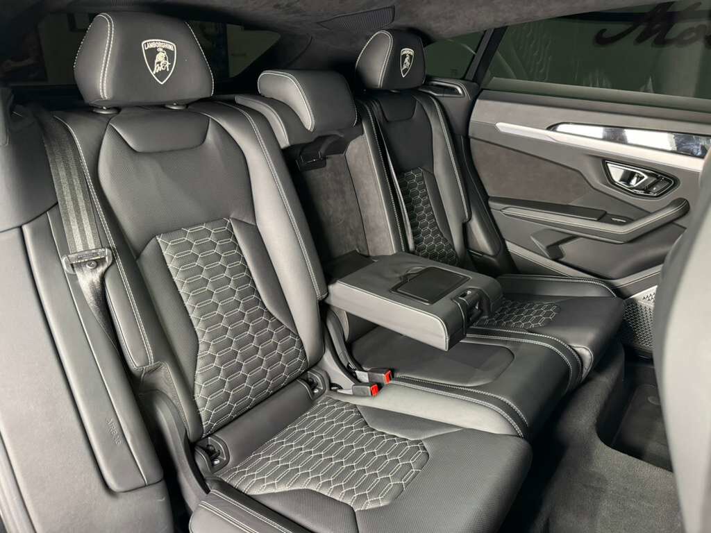 2021 Lamborghini Urus 1016 WIDE BODY KIT! Nero Helene paint, factory Akrapovic exhaust, Bang & Olufsen audio & MUCH MORE!! Fort Lauderdale FL