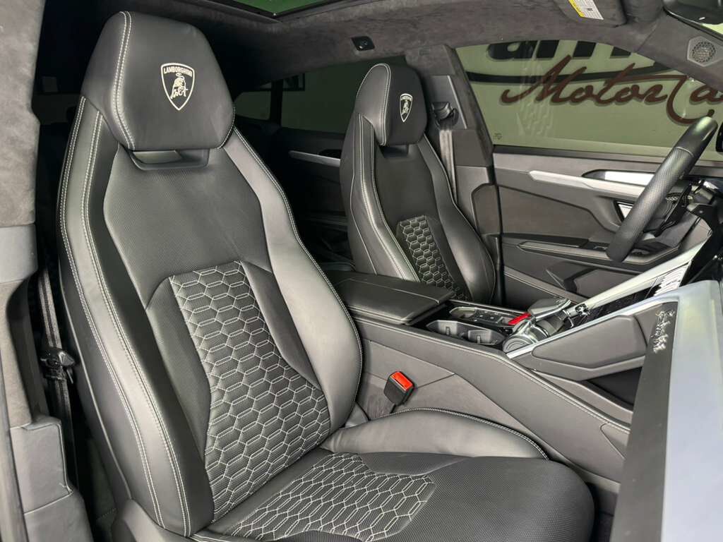2021 Lamborghini Urus 1016 WIDE BODY KIT! Nero Helene paint, factory Akrapovic exhaust, Bang & Olufsen audio & MUCH MORE!! Fort Lauderdale FL