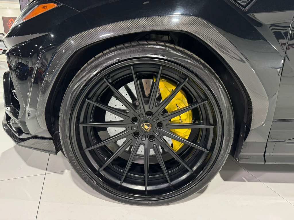 2021 Lamborghini Urus 1016 WIDE BODY KIT! Nero Helene paint, factory Akrapovic exhaust, Bang & Olufsen audio & MUCH MORE!! Fort Lauderdale FL