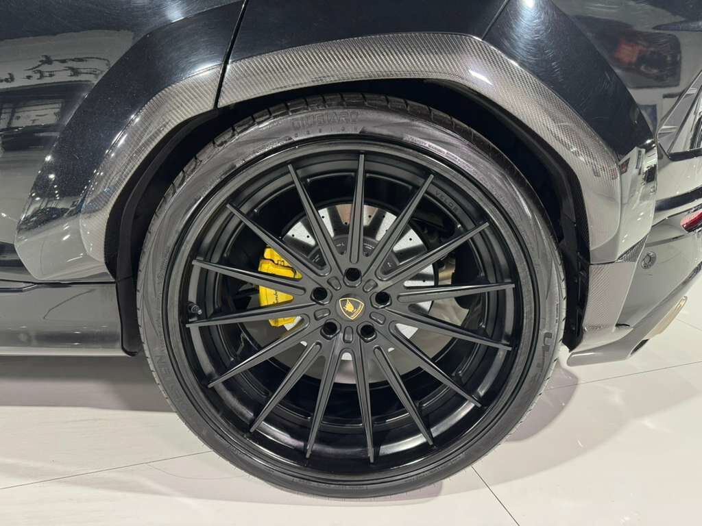 2021 Lamborghini Urus 1016 WIDE BODY KIT! Nero Helene paint, factory Akrapovic exhaust, Bang & Olufsen audio & MUCH MORE!! Fort Lauderdale FL