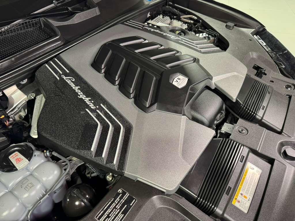 2021 Lamborghini Urus 1016 WIDE BODY KIT! Nero Helene paint, factory Akrapovic exhaust, Bang & Olufsen audio & MUCH MORE!! Fort Lauderdale FL