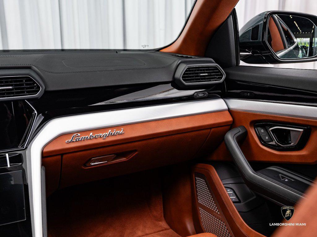 2021 Lamborghini Urus AWD North Miami Beach FL
