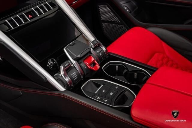 2021 Lamborghini Urus Base - Photo 26