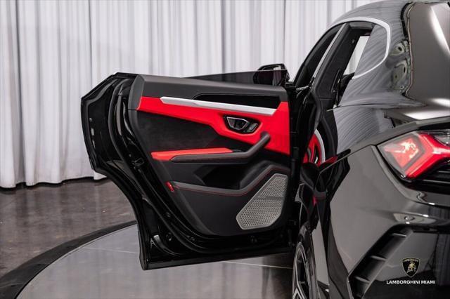 2021 Lamborghini Urus Base - Photo 43