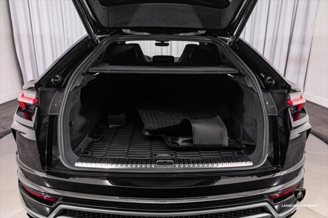2021 Lamborghini Urus Base - Photo 13