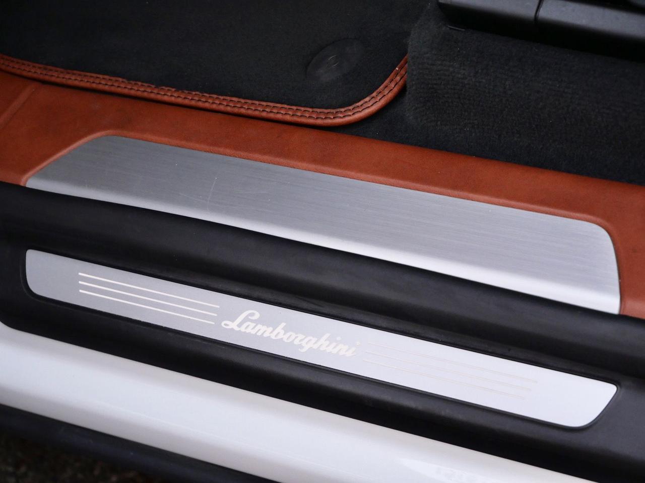 2021 Lamborghini Urus Base Base Lawrence KS