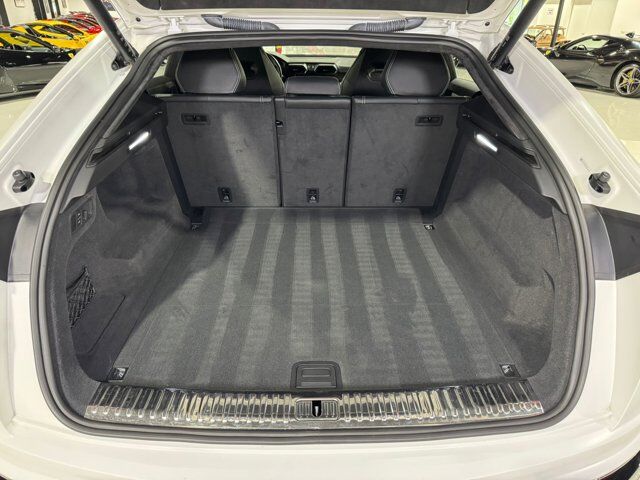 2021 Lamborghini Urus Bianco Monocerus Matt paint, interior carbon fiber trim, Bang & Olufsen audio AND MUCH MORE!!! Fort Lauderdale FL