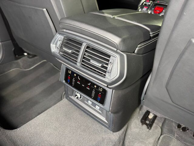2021 Lamborghini Urus Bianco Monocerus Matt paint, interior carbon fiber trim, Bang & Olufsen audio AND MUCH MORE!!! Fort Lauderdale FL