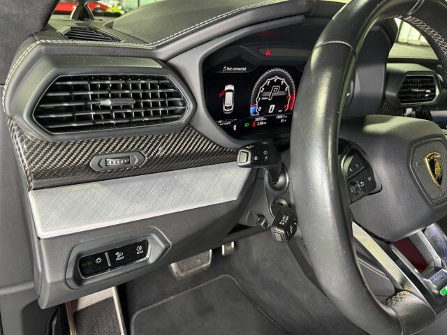 2021 Lamborghini Urus Bianco Monocerus Matt paint, interior carbon fiber trim, Bang & Olufsen audio AND MUCH MORE!!! Fort Lauderdale FL
