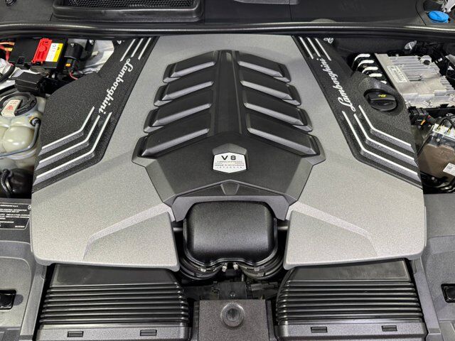 2021 Lamborghini Urus Bianco Monocerus Matt paint, interior carbon fiber trim, Bang & Olufsen audio AND MUCH MORE!!! Fort Lauderdale FL