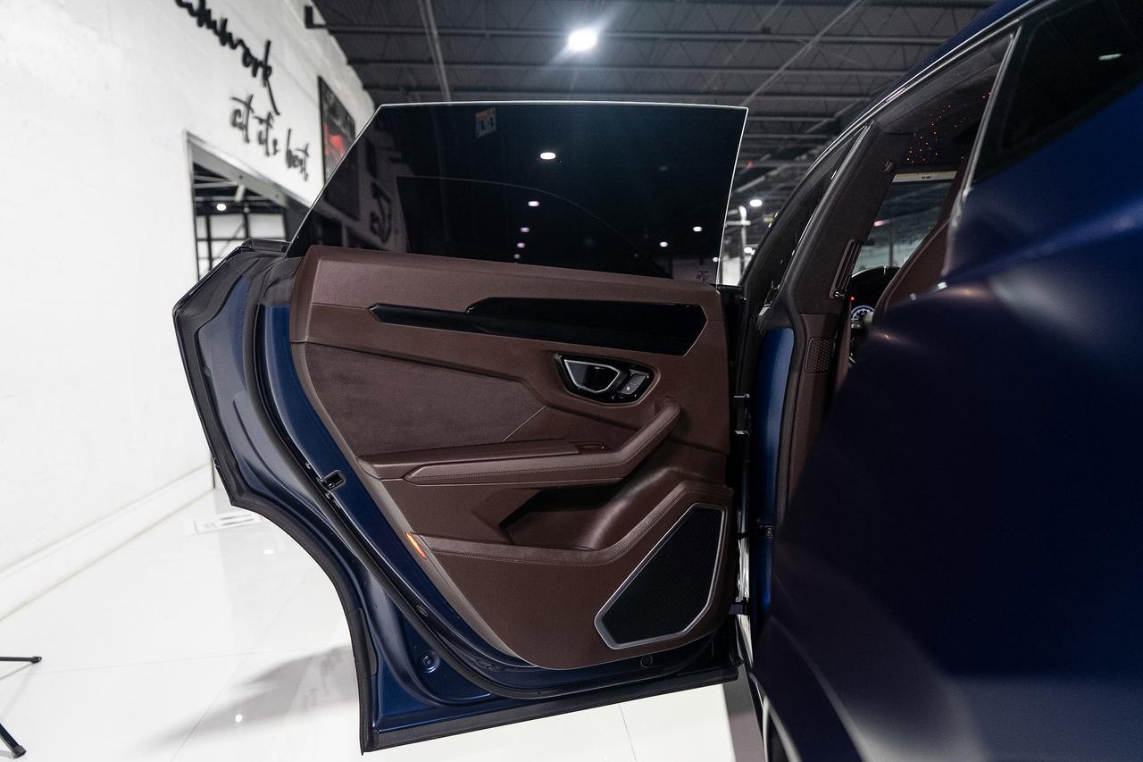 2021 Lamborghini Urus Blu Astraeus Matt paint, Arancio Atlas calipers, Marrone Elpis leather/Alcantara interior AND MORE!! Fort Lauderdale FL