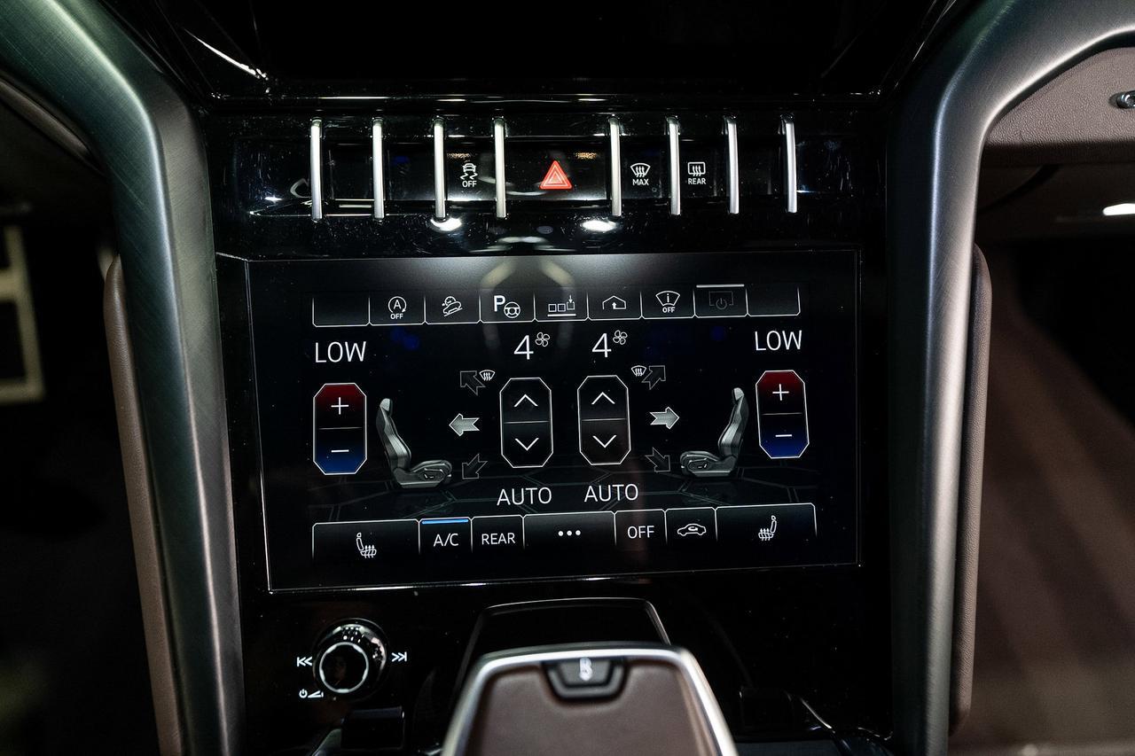 2021 Lamborghini Urus Blu Astraeus Matt paint, Arancio Atlas calipers, Marrone Elpis leather/Alcantara interior AND MORE!! Fort Lauderdale FL