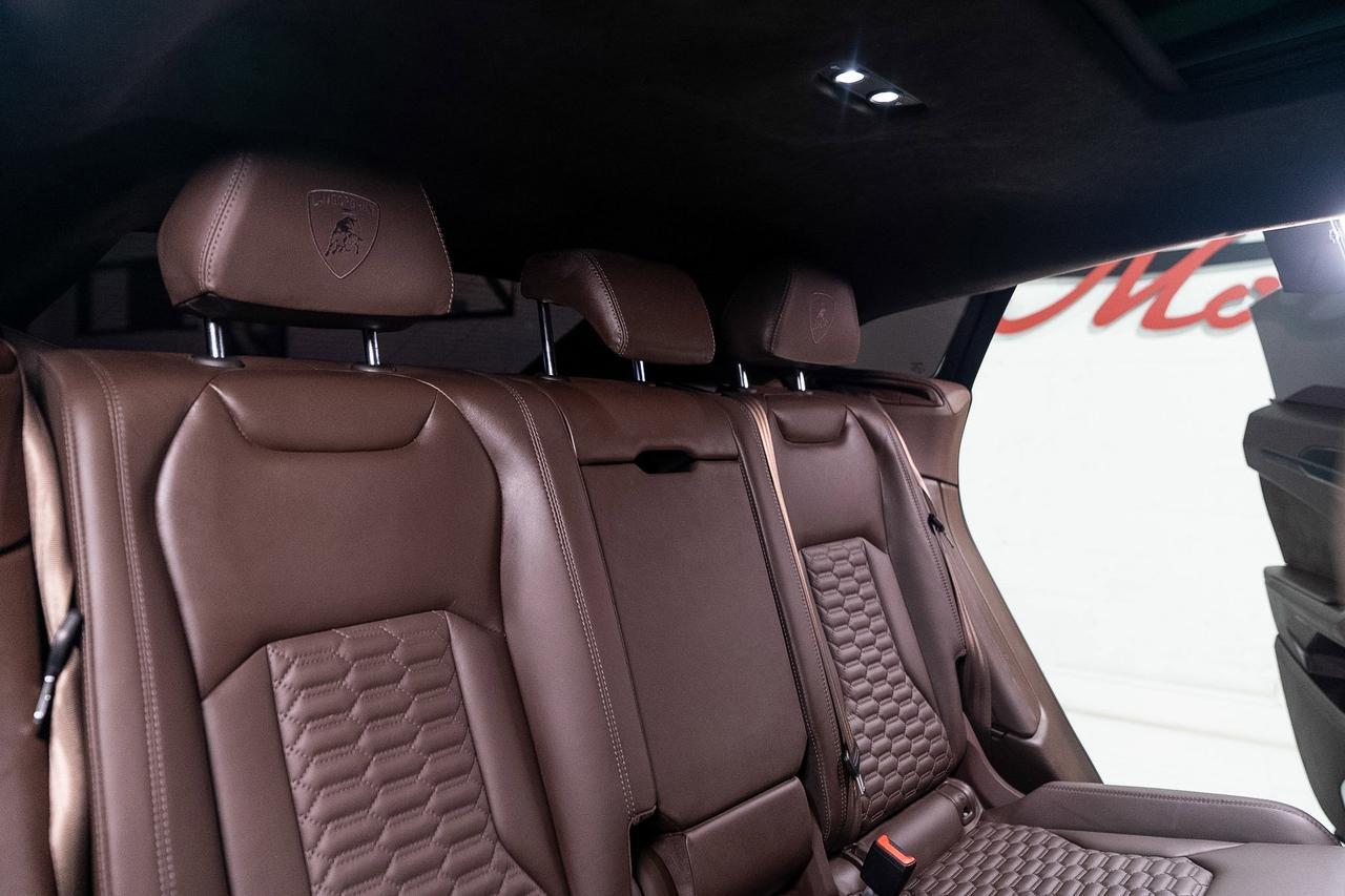 2021 Lamborghini Urus Blu Astraeus Matt paint, Arancio Atlas calipers, Marrone Elpis leather/Alcantara interior AND MORE!! Fort Lauderdale FL