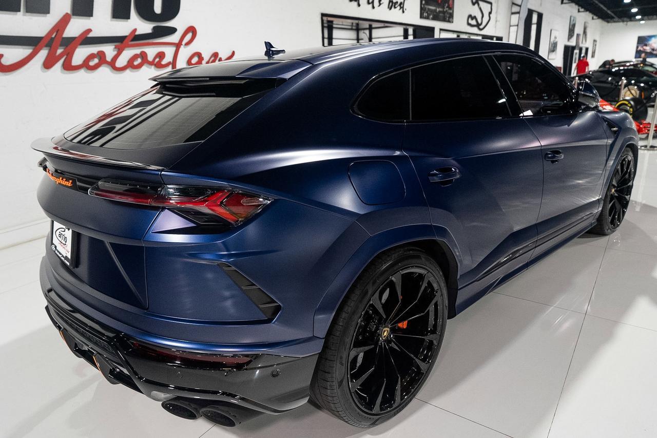 2021 Lamborghini Urus Blu Astraeus Matt paint, Arancio Atlas calipers, Marrone Elpis leather/Alcantara interior AND MORE!! Fort Lauderdale FL