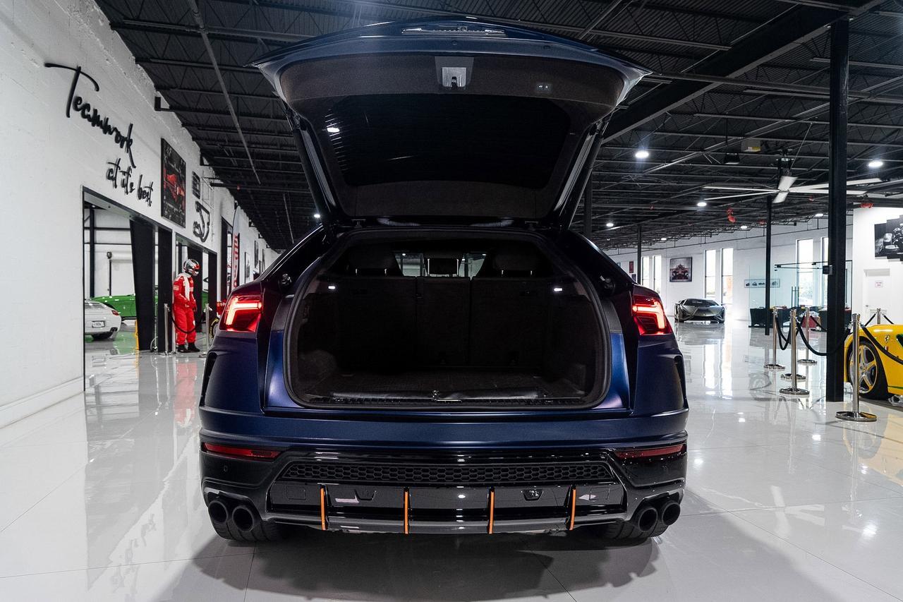 2021 Lamborghini Urus Blu Astraeus Matt paint, Arancio Atlas calipers, Marrone Elpis leather/Alcantara interior AND MORE!! Fort Lauderdale FL