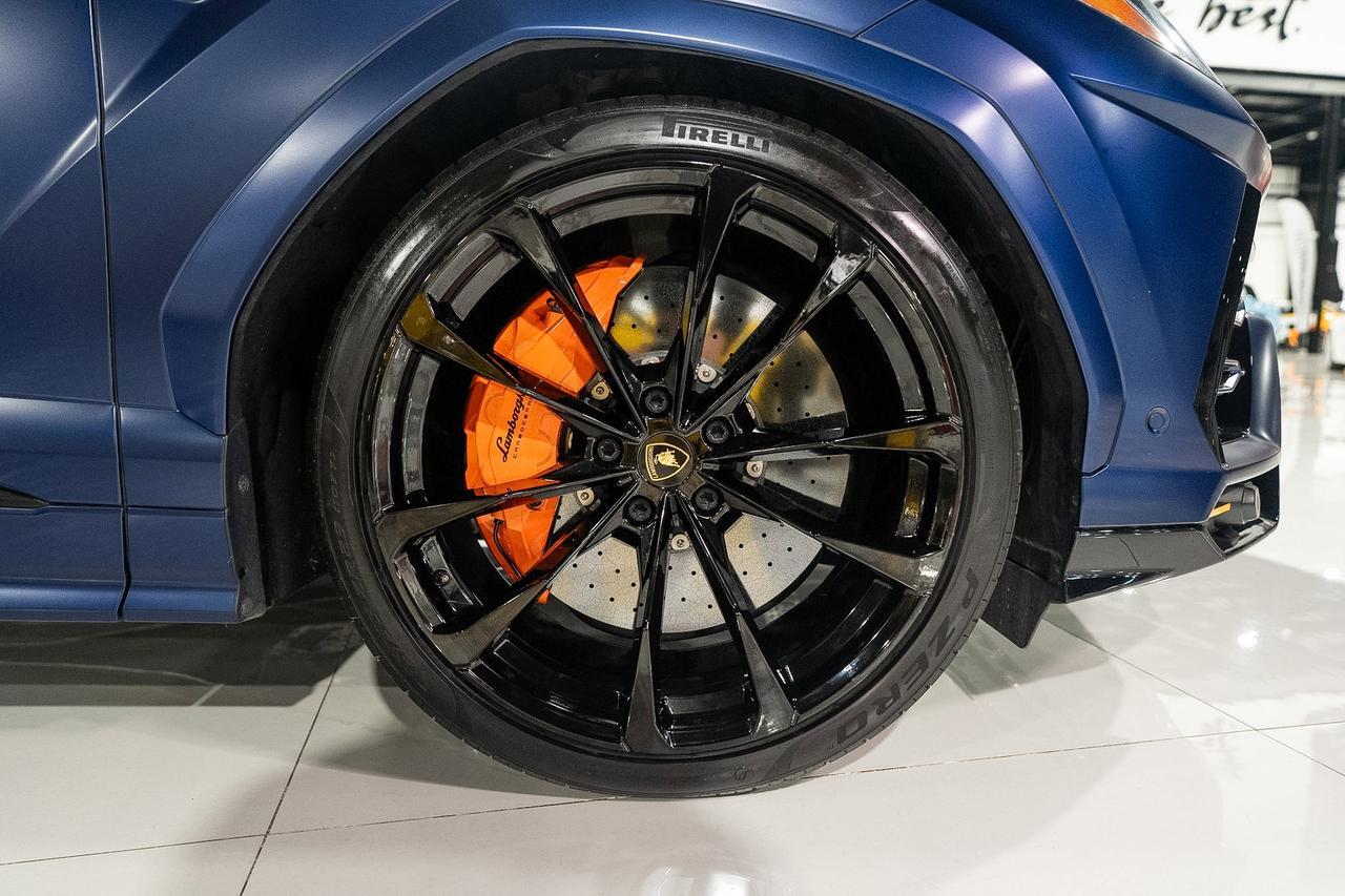 2021 Lamborghini Urus Blu Astraeus Matt paint, Arancio Atlas calipers, Marrone Elpis leather/Alcantara interior AND MORE!! Fort Lauderdale FL