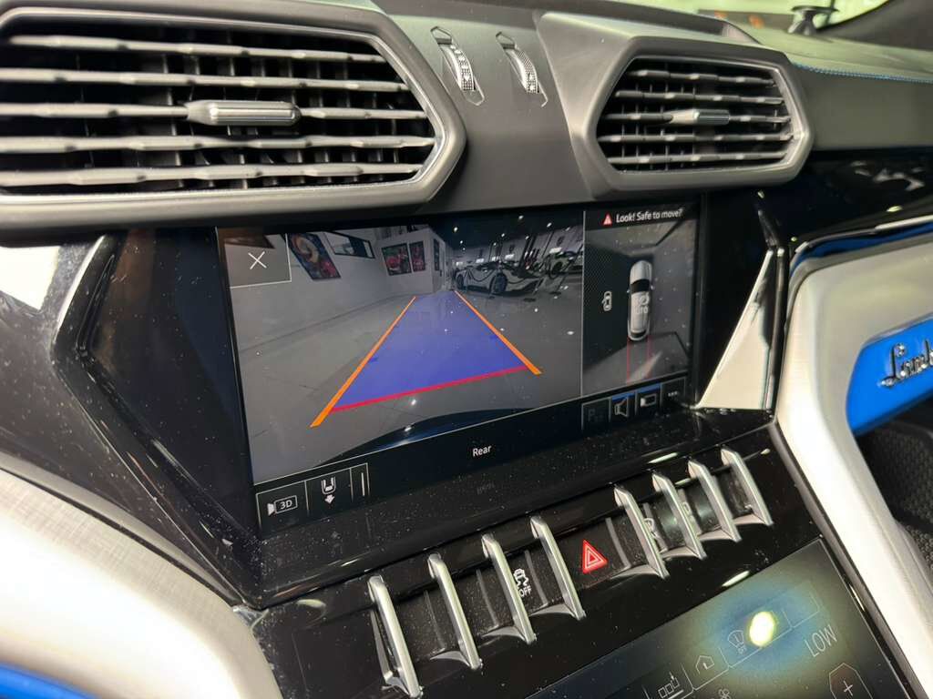 2021 Lamborghini Urus Blu Eleos Matt paint, Ad Personam options, panoramic roof, Bang & Olufsen audio AND MUCH MORE!! Fort Lauderdale FL