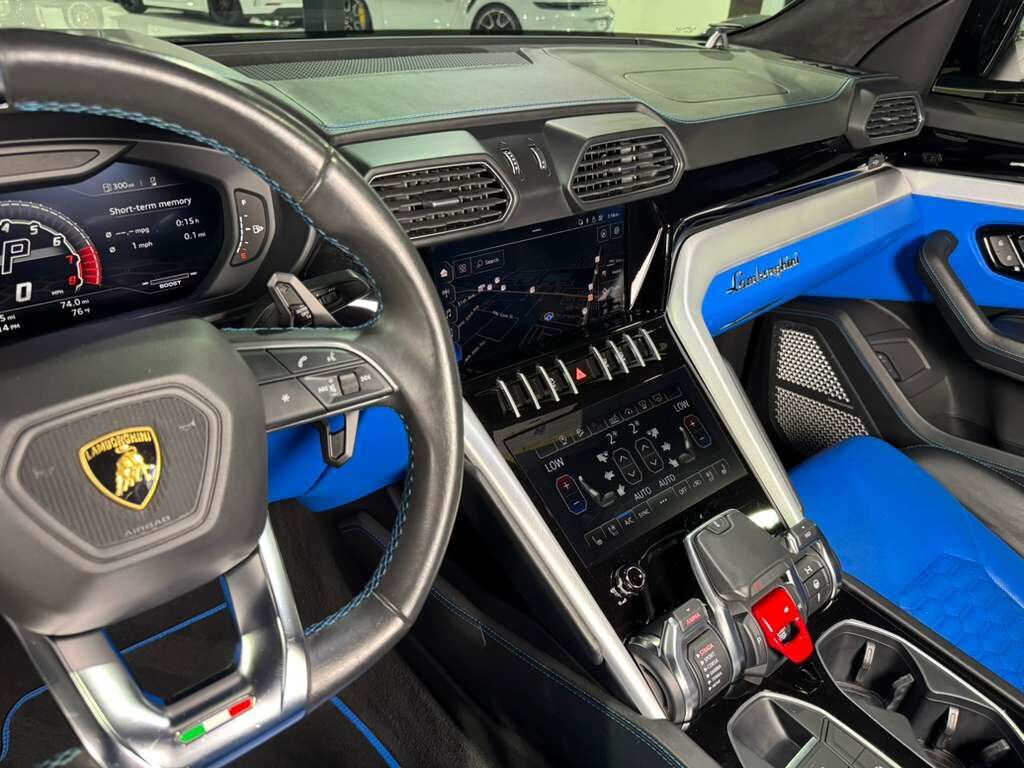 2021 Lamborghini Urus Blu Eleos Matt paint, Ad Personam options, panoramic roof, Bang & Olufsen audio AND MUCH MORE!! Fort Lauderdale FL
