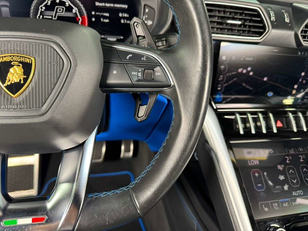 2021 Lamborghini Urus Blu Eleos Matt paint, Ad Personam options, panoramic roof, Bang & Olufsen audio AND MUCH MORE!! Fort Lauderdale FL