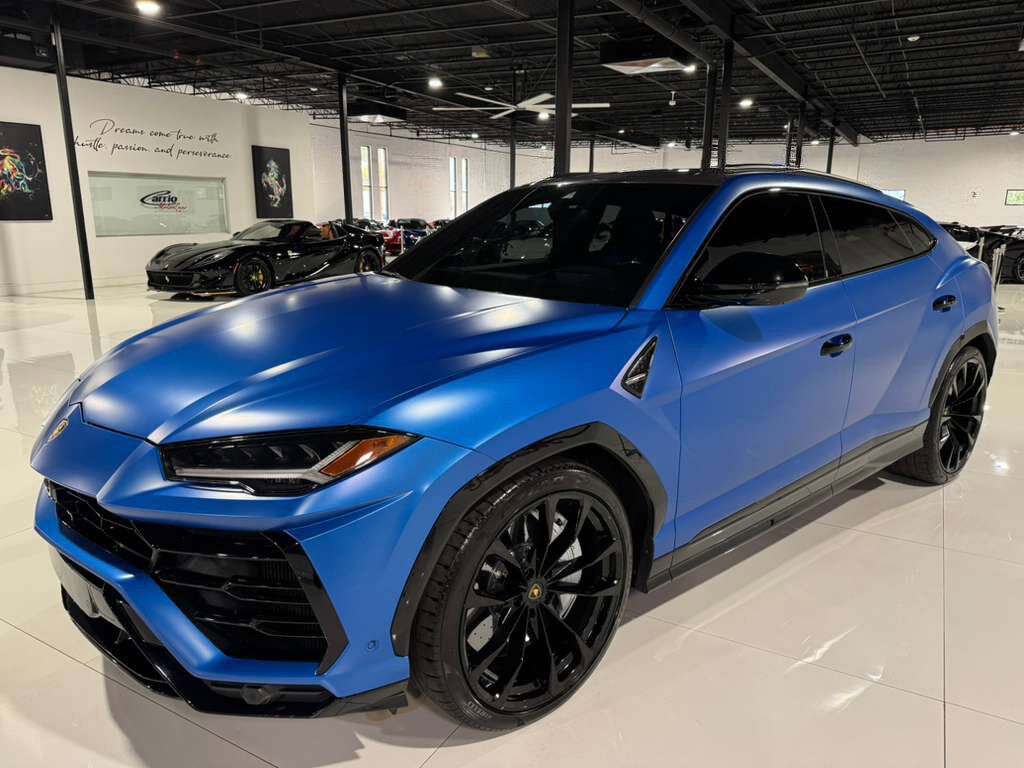 2021 Lamborghini Urus Blu Eleos Matt paint, Ad Personam options, panoramic roof, Bang & Olufsen audio AND MUCH MORE!!