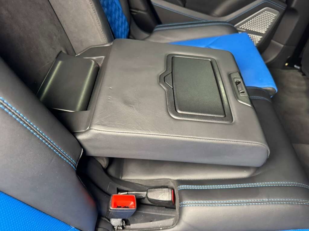 2021 Lamborghini Urus Blu Eleos Matt paint, Ad Personam options, panoramic roof, Bang & Olufsen audio AND MUCH MORE!! Fort Lauderdale FL