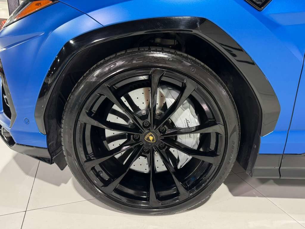 2021 Lamborghini Urus Blu Eleos Matt paint, Ad Personam options, panoramic roof, Bang & Olufsen audio AND MUCH MORE!! Fort Lauderdale FL