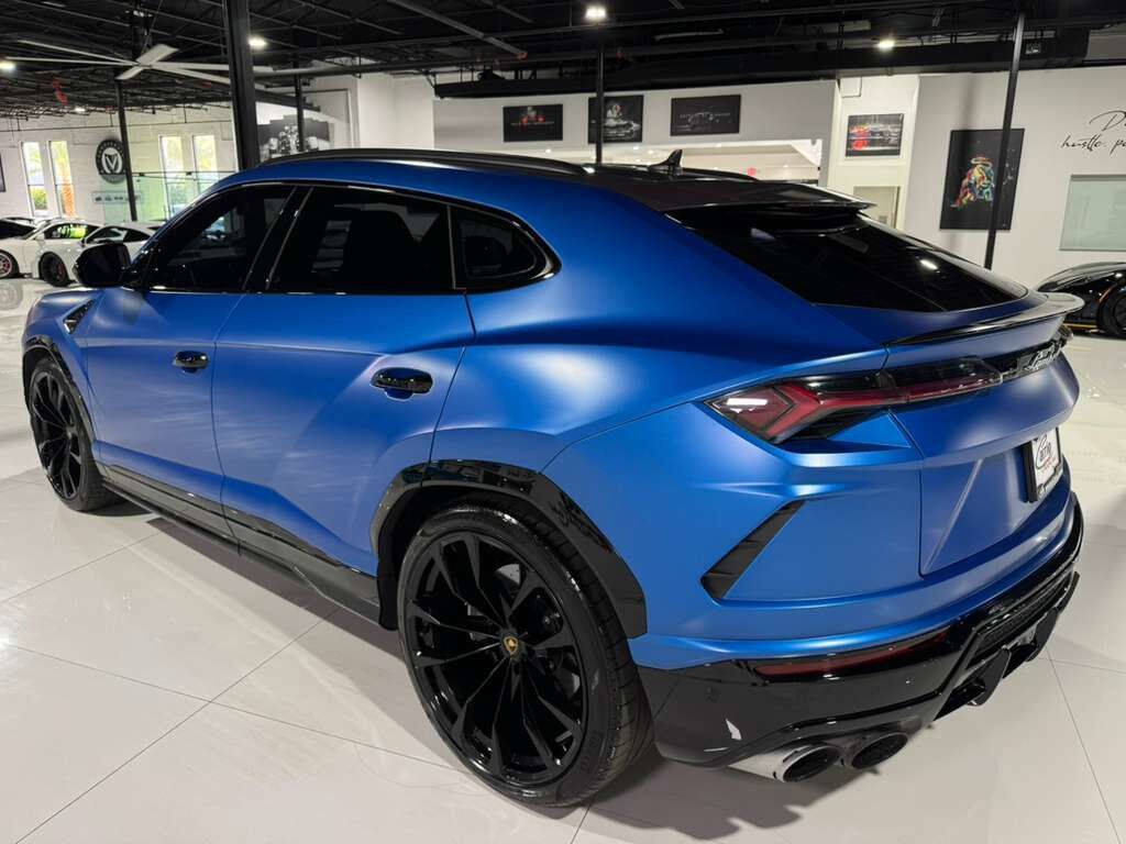 2021 Lamborghini Urus Blu Eleos Matt paint, Ad Personam options, panoramic roof, Bang & Olufsen audio AND MUCH MORE!! Fort Lauderdale FL