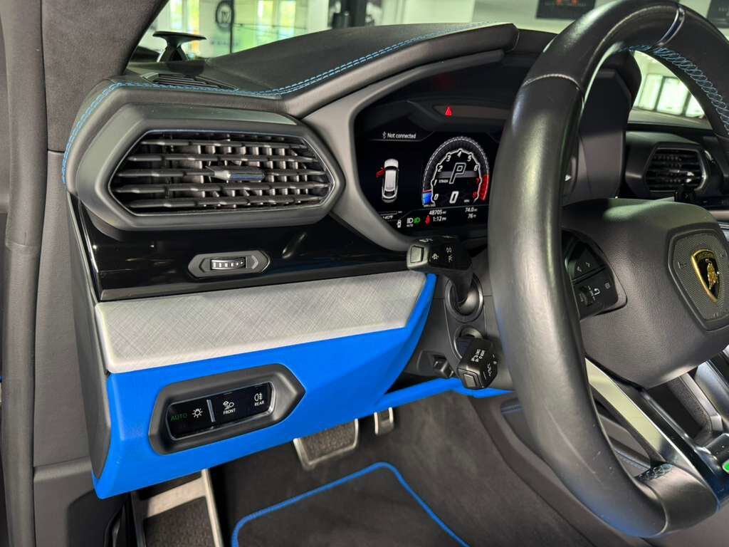 2021 Lamborghini Urus Blu Eleos Matt paint, Ad Personam options, panoramic roof, Bang & Olufsen audio AND MUCH MORE!! Fort Lauderdale FL