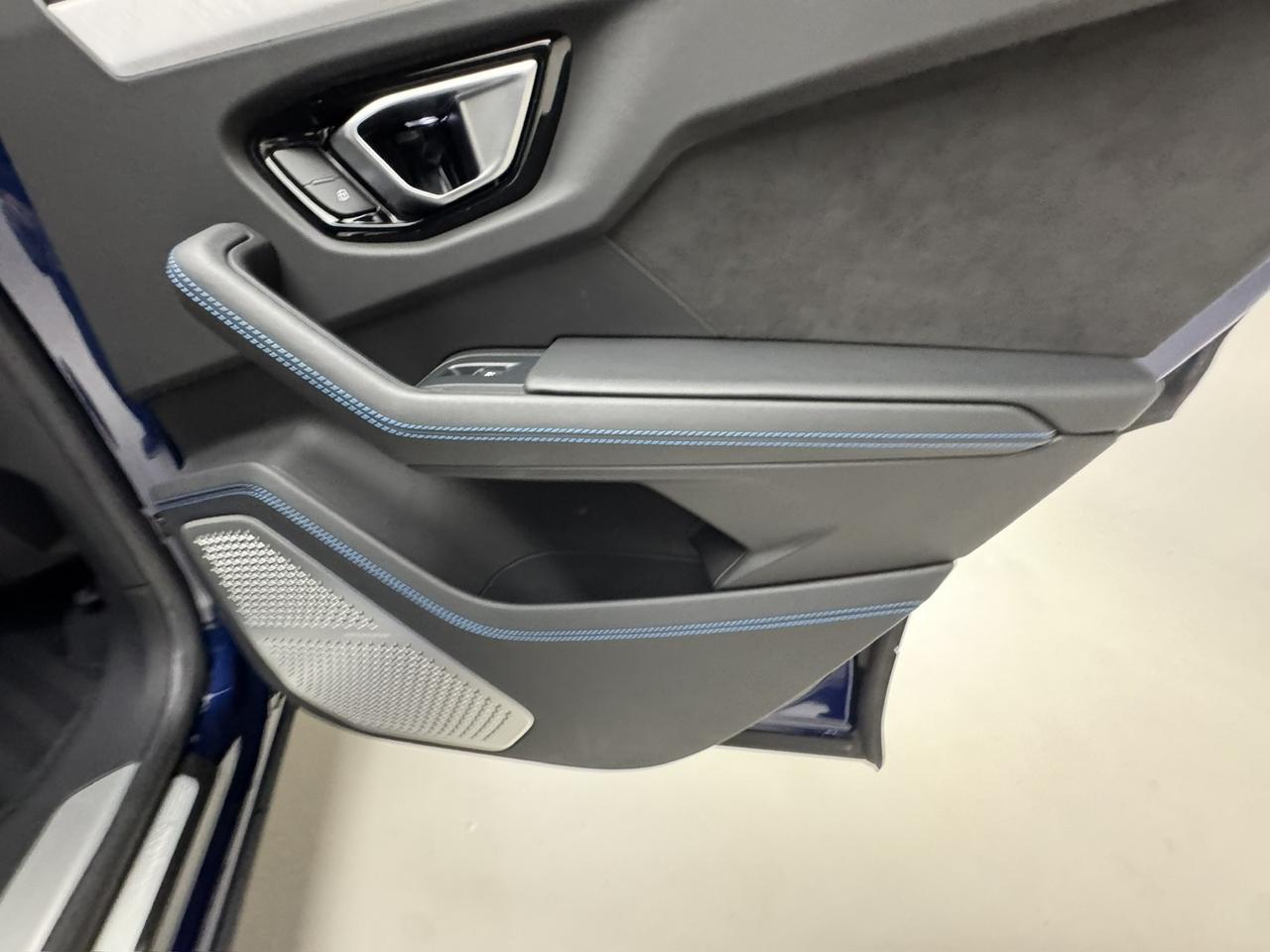 2021 Lamborghini Urus Only 9k Miles Blue Astraeus Metallic Scottsdale AZ