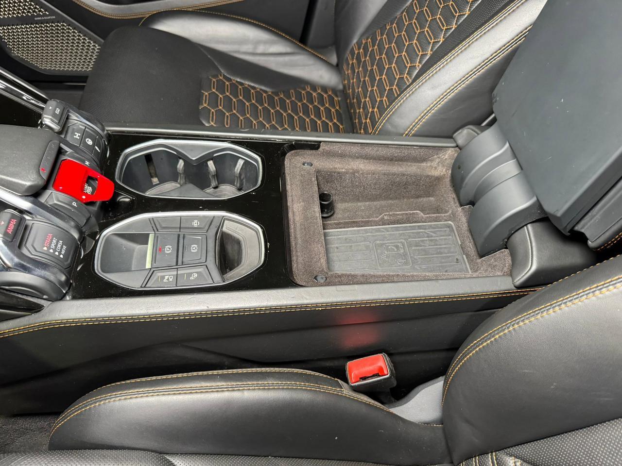 2021 Lamborghini Urus Viola Parsifae paint, Arancio Borealis calipers, Bang & Olufsen audio system AND MUCH MORE!! Fort Lauderdale FL