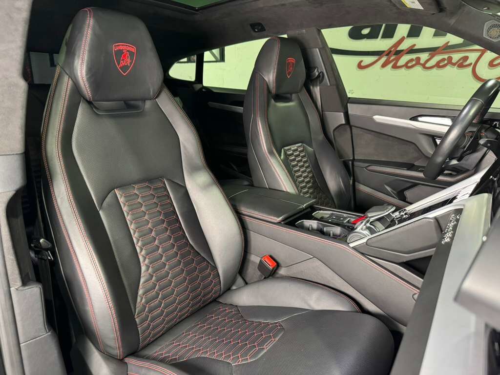 2021 Lamborghini Urus WIDE BODY KIT!! Nero Helene paint, pano roof, Bang & Olufsen audio system AND MUCH MORE!! Fort Lauderdale FL