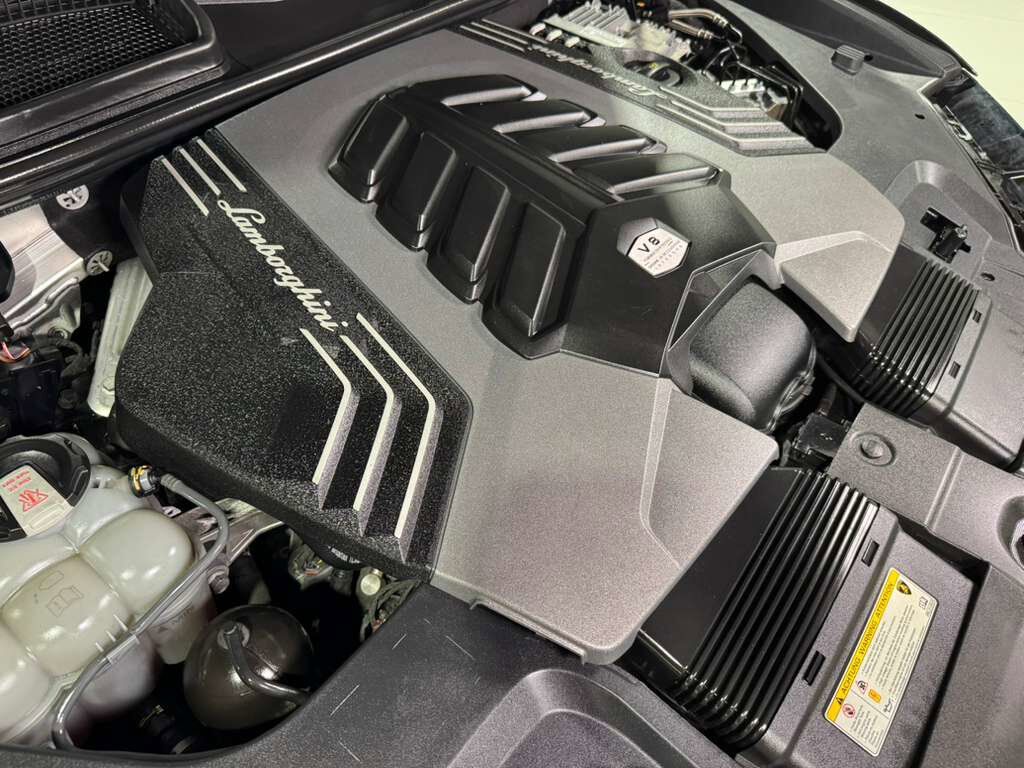 2021 Lamborghini Urus WIDE BODY KIT!! Nero Helene paint, pano roof, Bang & Olufsen audio system AND MUCH MORE!! Fort Lauderdale FL