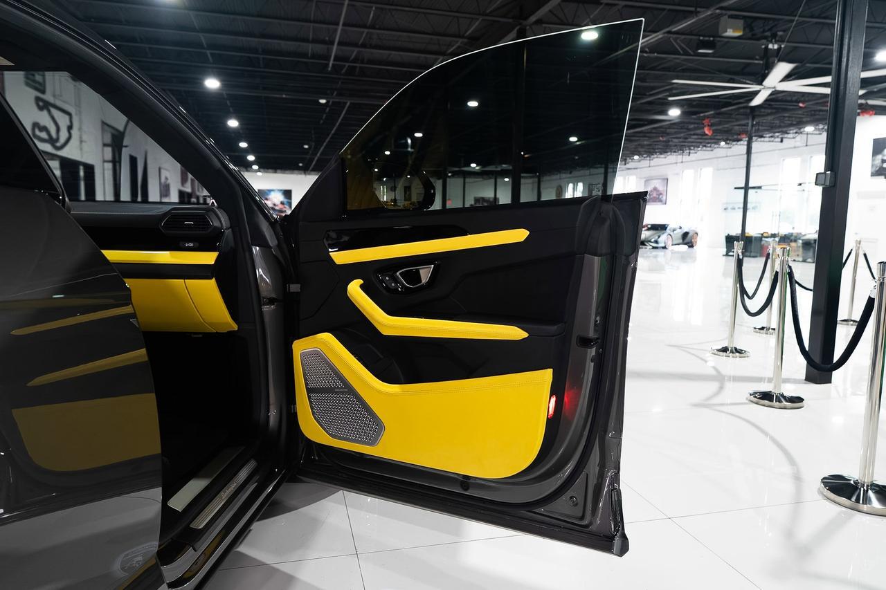 2021 Lamborghini Urus wide body kit, Grigio Lynx paint, custom leather interior, Bang & Olufsen audio system & MUCH MORE!! Fort Lauderdale FL