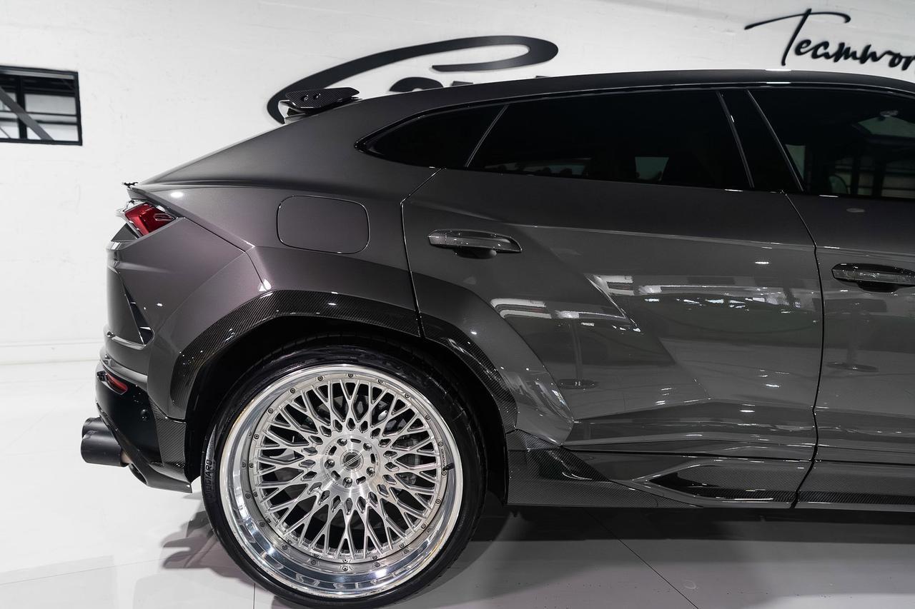 2021 Lamborghini Urus wide body kit, Grigio Lynx paint, custom leather interior, Bang & Olufsen audio system & MUCH MORE!! Fort Lauderdale FL