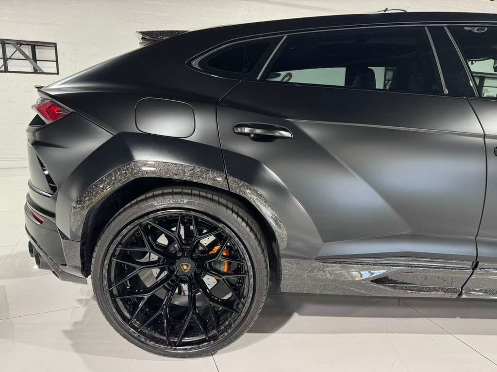 2021 Lamborghini Urus wide body kit, Nero Noctis Matt paint, Ad Personam interior, Bang & Olufsen audio AND MUCH MORE!! Fort Lauderdale FL
