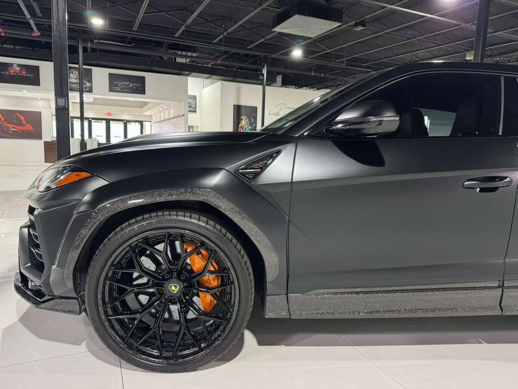 2021 Lamborghini Urus wide body kit, Nero Noctis Matt paint, Ad Personam interior, Bang & Olufsen audio AND MUCH MORE!! Fort Lauderdale FL