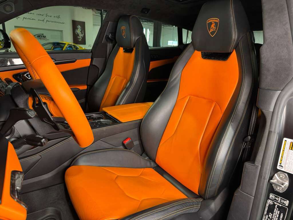 2021 Lamborghini Urus wide body kit, Nero Noctis Matt paint, Ad Personam interior, Bang & Olufsen audio AND MUCH MORE!! Fort Lauderdale FL