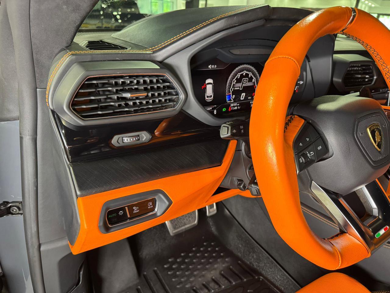 2021 Lamborghini Urus wide body kit, Sensonum audio system, Ad Personam interior AND MUCH MORE!!! Fort Lauderdale FL