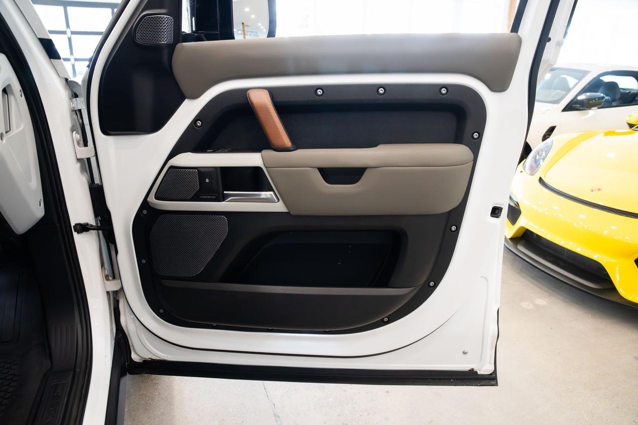 2021 Land Rover Defender 110 SE Gladstone OR