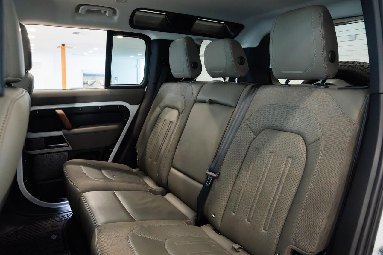 2021 Land Rover Defender 110 SE Gladstone OR