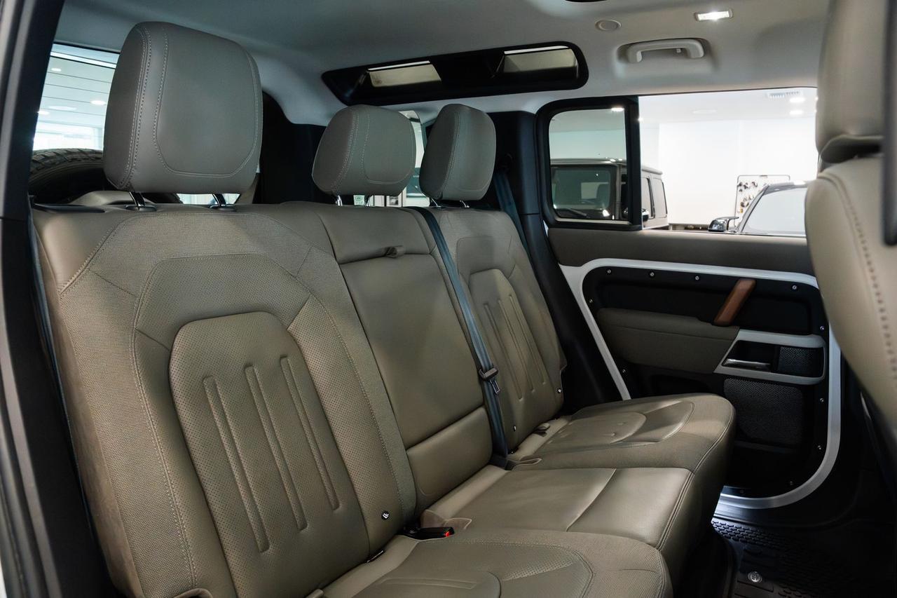 2021 Land Rover Defender 110 SE Gladstone OR