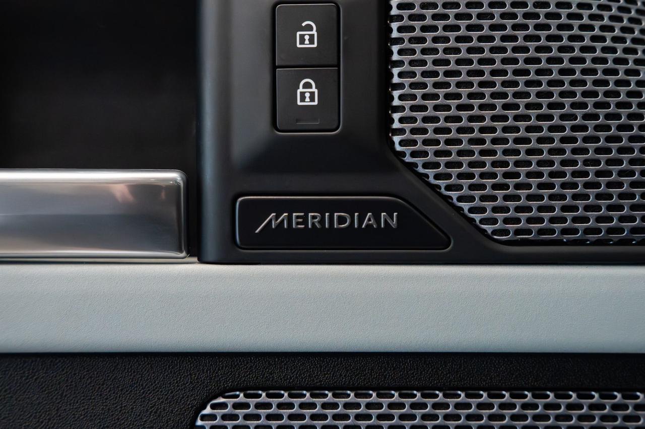 2021 Land Rover Defender 110 SE Gladstone OR