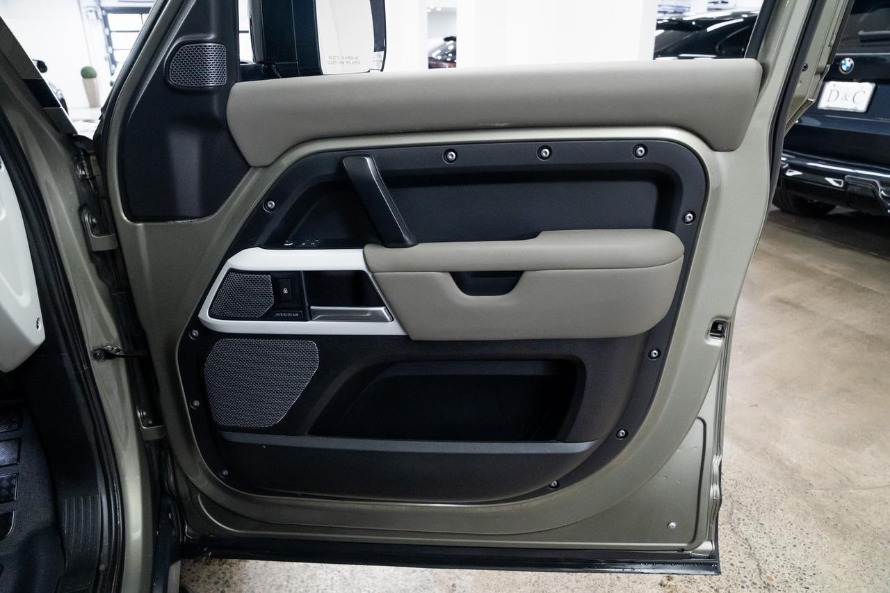 2021 Land Rover Defender 110 SE Panoramic Roof Surround View Camera Portland OR