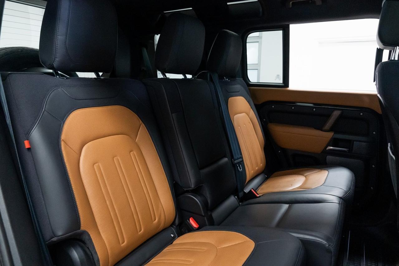 2021 Land Rover Defender 110 X 7 Passenger Vented Seats Meridian Audio Panoramic Portland OR