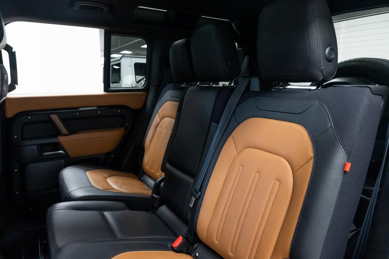 2021 Land Rover Defender 110 X 7 Passenger Vented Seats Meridian Audio Panoramic Portland OR